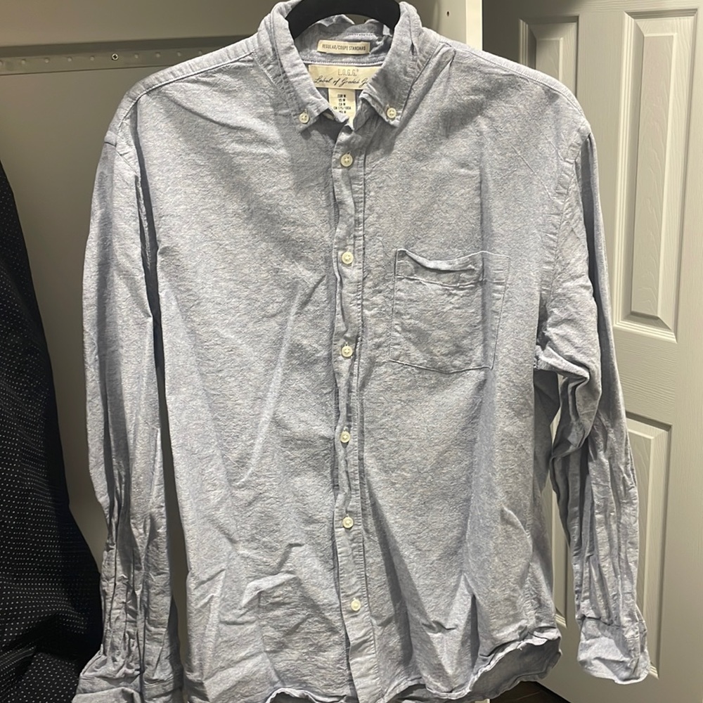 H&M long sleeve button down dress shirt size medium great condition.